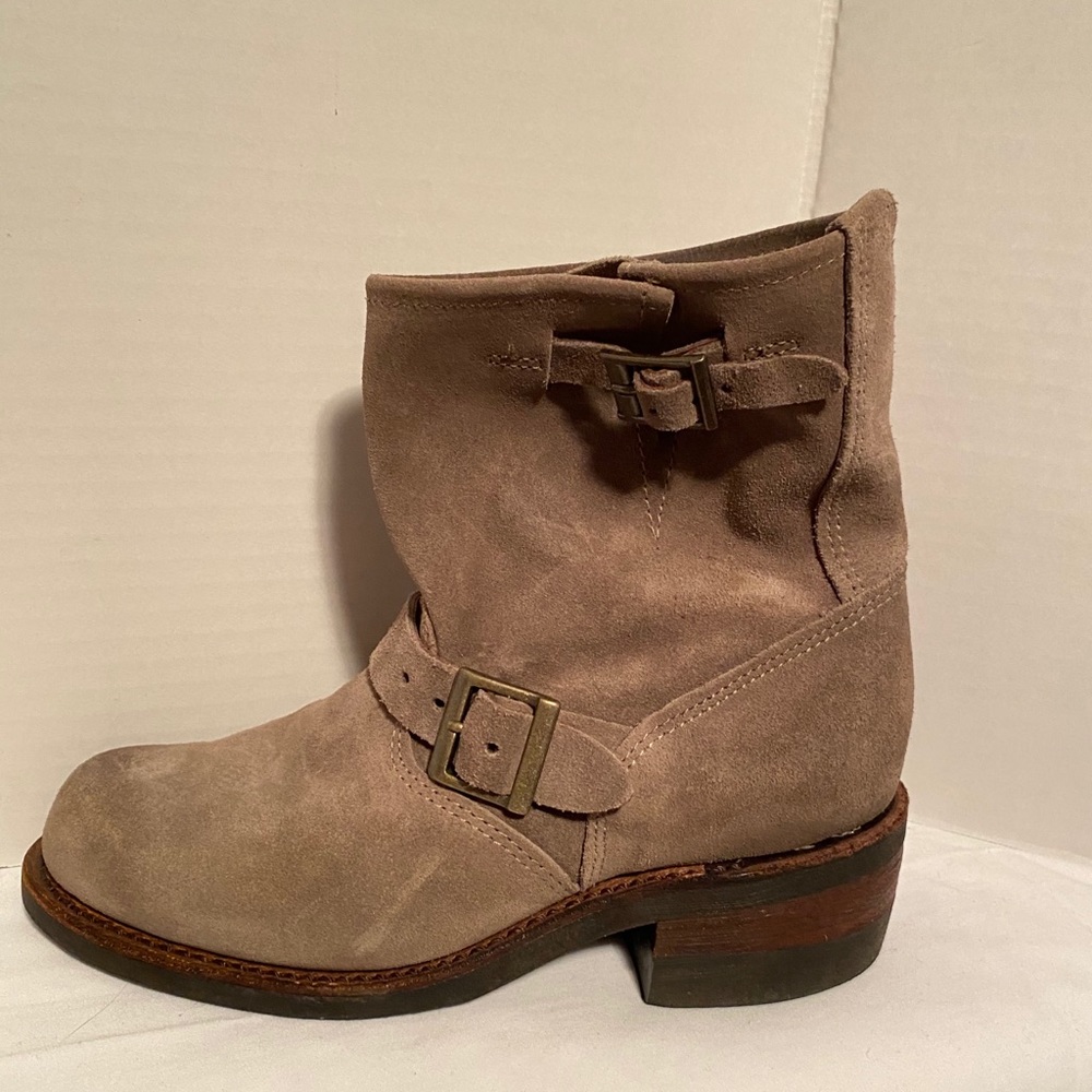 Vintage shoe company boots with buckles